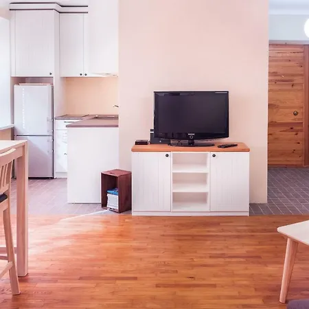 Jaani Apartment *